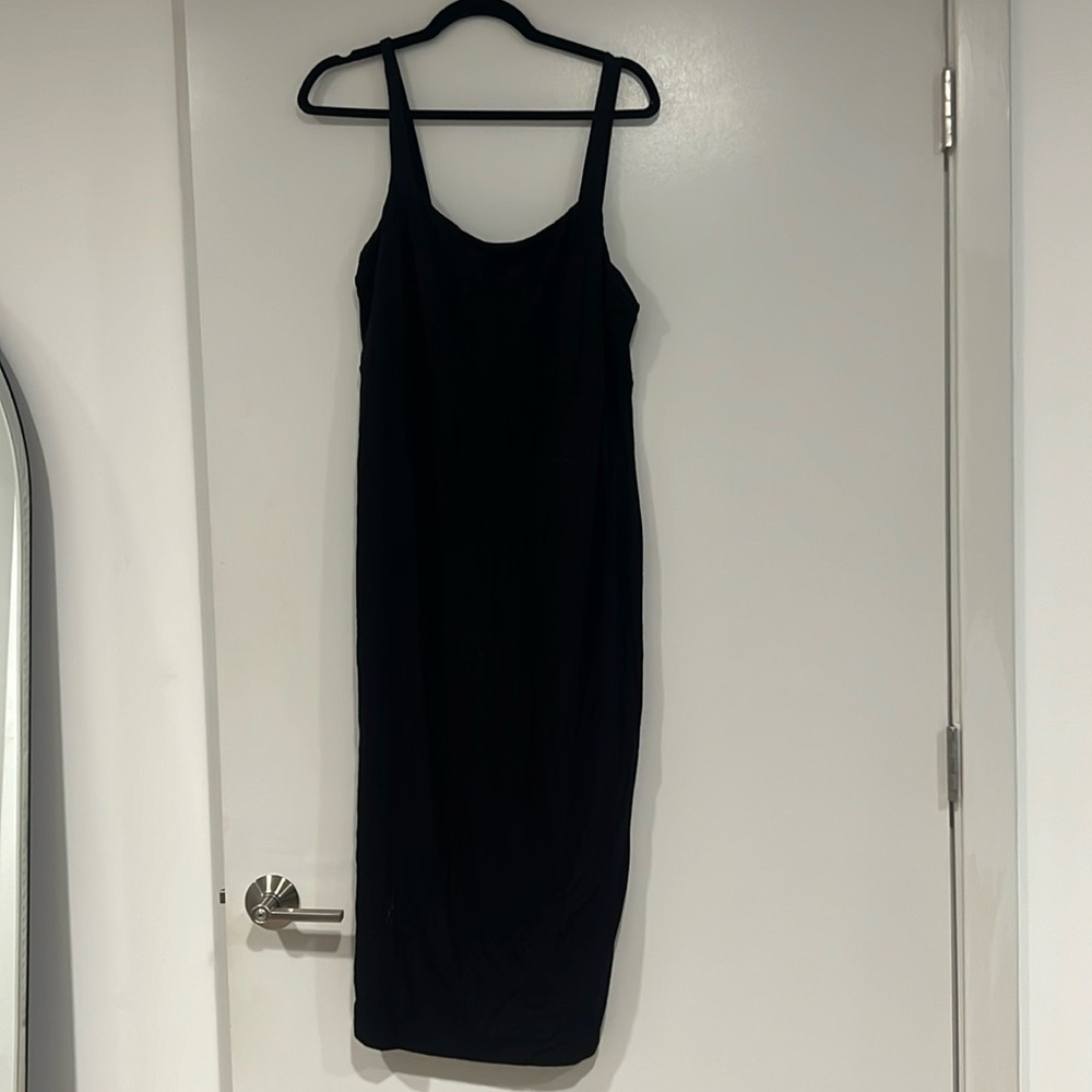 Never worn Good American dress